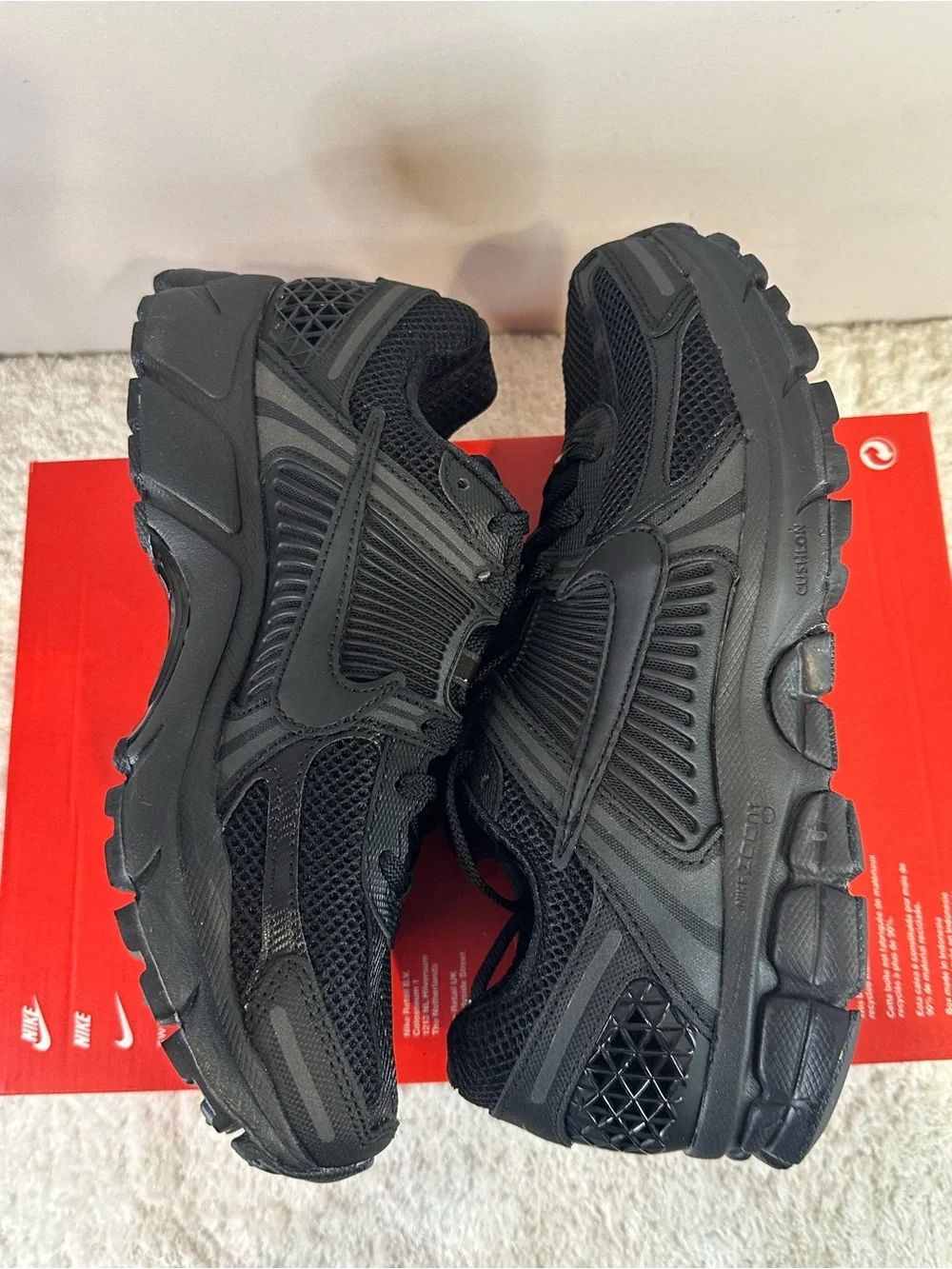 Nike Air Zoom Vomero 5